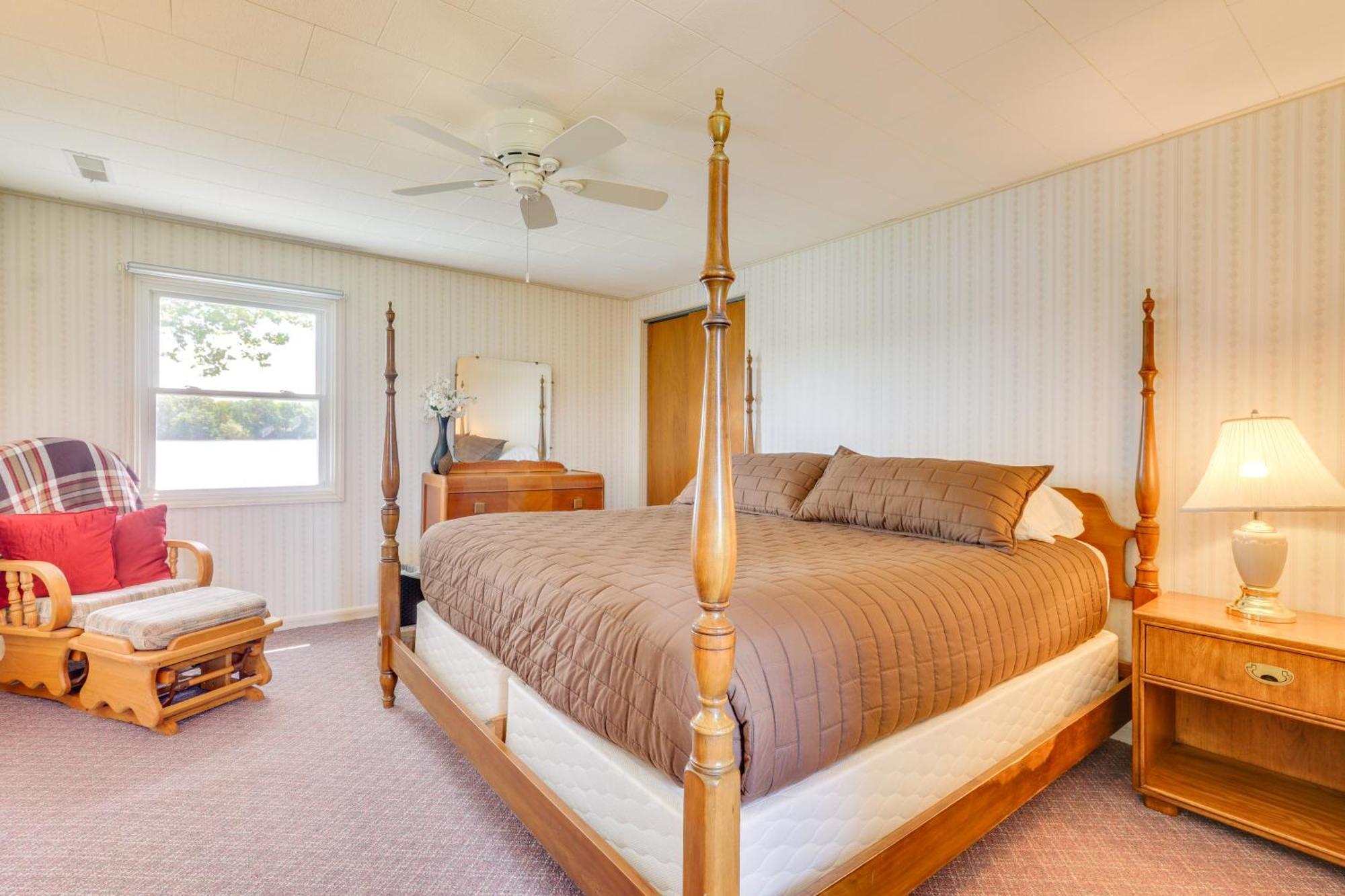 Howe Retreat With Fire Pit And Private Boat Dock! Εξωτερικό φωτογραφία