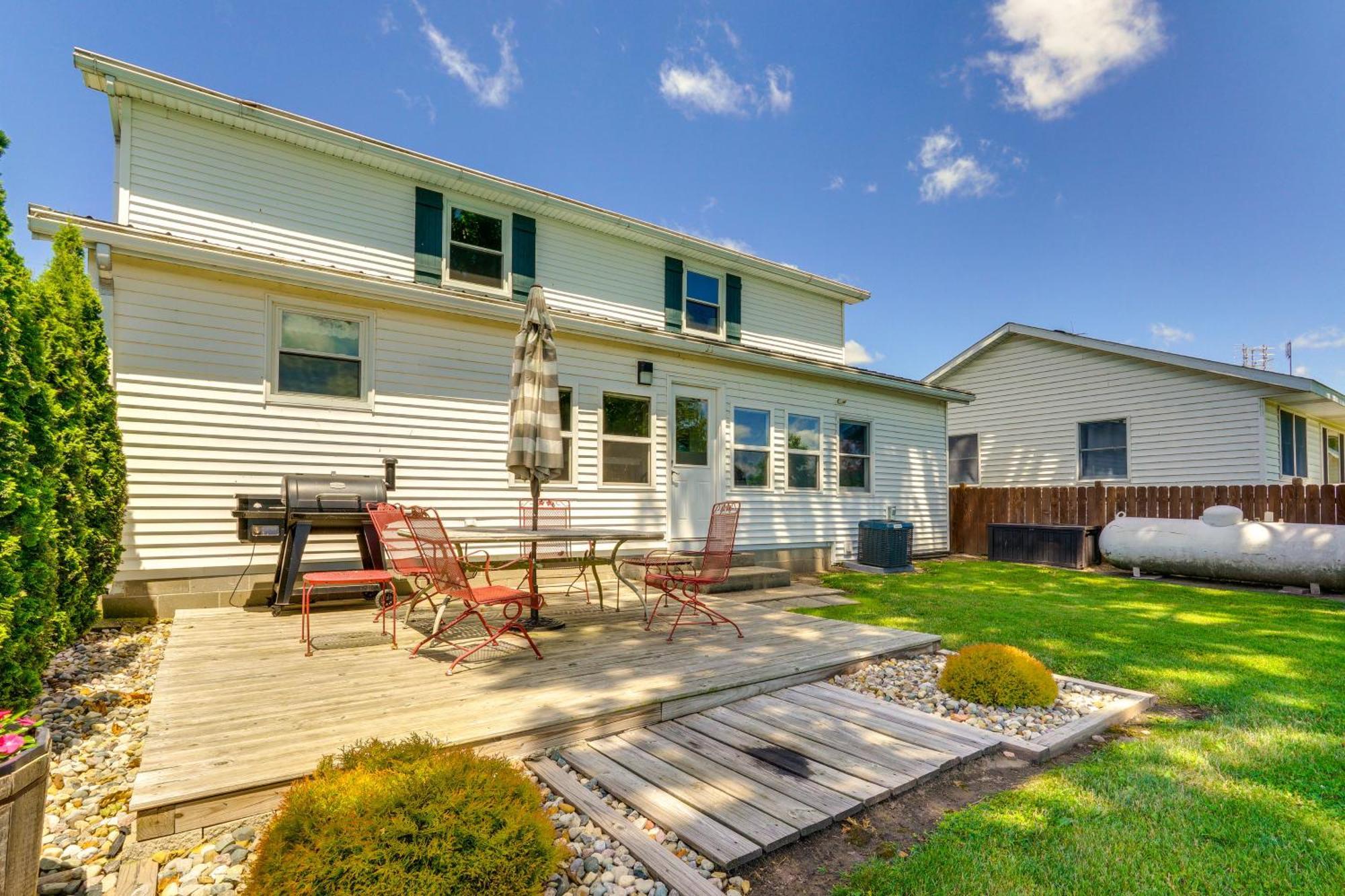 Howe Retreat With Fire Pit And Private Boat Dock! Εξωτερικό φωτογραφία